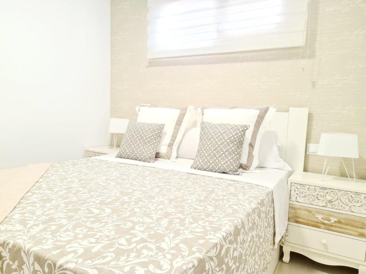 Apartamento Moderno Y Con Estilo En La Carihuela Torremolinos Esterno foto