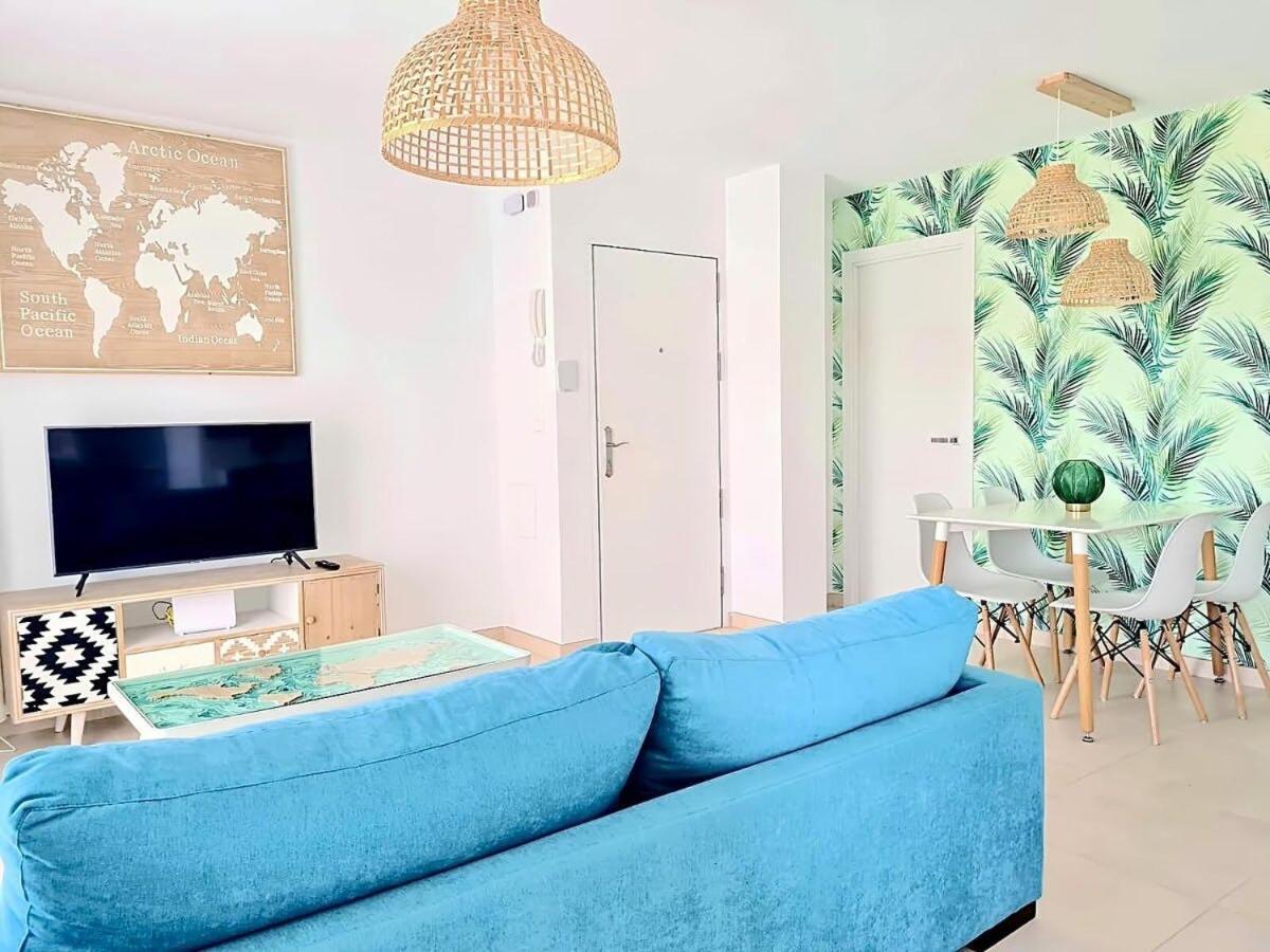 Apartamento Moderno Y Con Estilo En La Carihuela Torremolinos Esterno foto